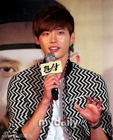 组图：宋康昊金慧秀等宣传《观相》 李钟硕参演