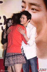 组图：陈意涵封台版金泰熙暗爽 赵正锡电眼迷人