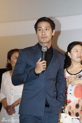 组图：泰国巨星Pong来华宣传展亲和力