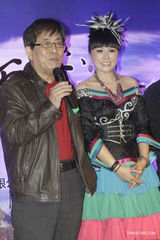 组图：乌兰托娅转型之作问世 放言自己愿意尝试改变