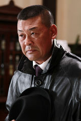 组图：《血色玫瑰3》热拍 文章自导自演汪精卫