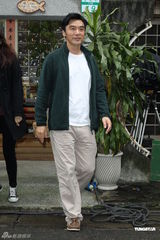 组图：《梦十七》台北取景 隋棠兴奋和钟镇涛合影