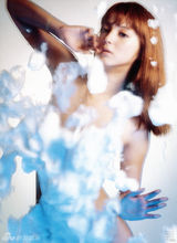 组图：佐佐木希写真集风格多变