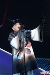 组图：黄耀明个唱何韵诗亲吻 林宥嘉变粉丝献唱