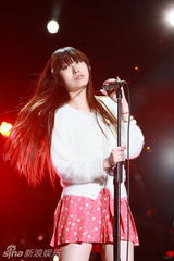 高清：长阳音乐节第2日 谢天笑重奏国歌左小掀高潮