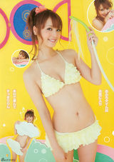 高清图集：日本靓模佐佐木希穿比基尼登封面