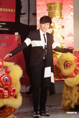 组图：林俊杰大方对Hebe示爱 为其写歌盼有合作