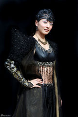 高清图：梁咏琪为《越光宝盒》首演“脱戏”