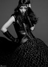 高清组图：周笔畅穿长裙玩冷艳 新碟6月18日发行