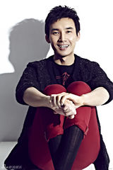 组图：张铎时尚写真造型抢眼引领潮流