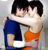 组图：女明星姐弟恋经典场景盘点