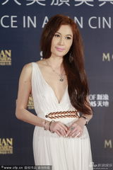组图：亚洲电影奖红毯 章子怡刘嘉玲艳压嫩模