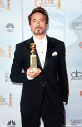 高清组图：小罗伯特-唐尼获影帝 狂吻老婆爱不停