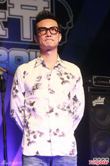 组图：李泉助阵巅峰音乐节 黑豹乐队低调亮相