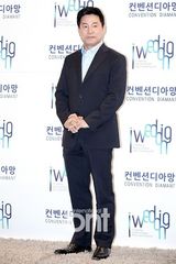 组图：韩星车承桓金艺芬举行婚礼众星祝贺