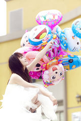 组图：“结婚狂”姚笛婚纱照曝光：20岁我就想结婚