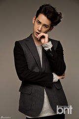 高清组图：韩星朴基雄拍写真 雕刻外貌精致帅气