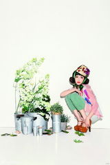 组图：甘婷婷初春写真演绎百变时尚达人