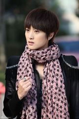 组图：《男人帮》隋俊波一展时尚干练潮女范儿