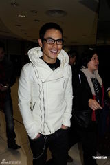 组图：郭富城圣诞开唱引疯狂 熊黛林全场现身支持