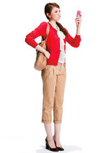 组图：日本模特宫田聪子示范89款秋季服饰搭配