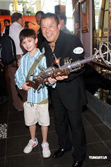 幻灯组图：曾志伟唐季礼出席科幻世界展览