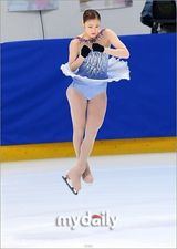 组图：花滑选手金妍儿时隔7年首次参加国内比赛