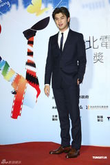 组图：张孝全首夺台北电影奖影帝 张榕容二度封后
