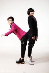 组图：蘑菇兄弟发搞笑写真被网友调侃