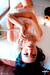 高清图：杨棋涵拍薄纱写真 宅男女神秀酥胸