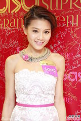 组图：陈法拉出席活动称未定合约去向