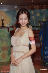 高清图：《魔发奇缘》香港首映 余文乐Angelababy(杨颖)捧场