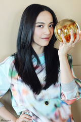 组图：姚晨的2013：手忙脚乱，甘之如饴