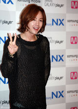 高清图：韩星张根硕韩孝珠等出席活动 休闲装扮亮相