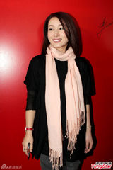 组图：秦海璐王新军合作新剧发布会秀甜蜜