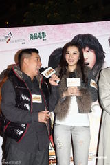 组图：熊黛林遭恶搞花容失色 杜汶泽当暴力事件帮凶