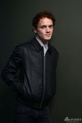 组图：《唯爱永生》主创写真 抖森贾木许潮男范