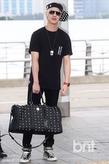 组图：MBLAQ现身机场 飞墨西哥举办单独演唱会