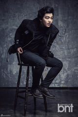 高清：韩星吕珍九时尚大片 游走于少年男人之间