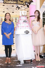 组图：吴千语粉色公主裙亮相 气质优雅甜美十足