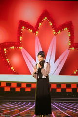 组图：湖南卫视元宵喜乐会朴有天内地首秀