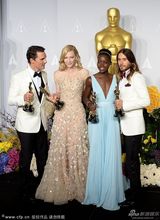 组图：86届奥斯卡帝后合影 麦康纳凯特相视而笑