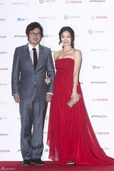 高清组图：元斌等闪耀大钟奖红毯 金慧秀等爆乳抢镜