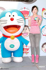 幻灯图：G.E.M.青春阳光 为多啦A梦站台造势 