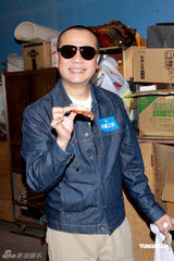 高清图：《不速之约》拜神 欧阳震华否认不满杨怡