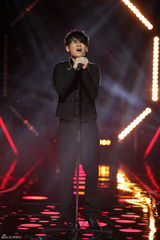 组图：《歌手2》韩磊玩饶舌韦唯嗲嗲音