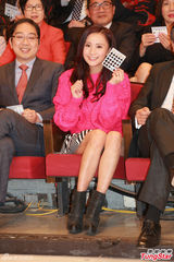 组图：TVB团拜陈凯琳讨教演技 欧阳巧莹露底