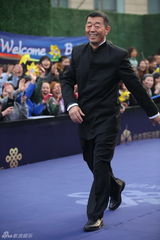 高清组图：群星华服亮相北京电影节蓝毯