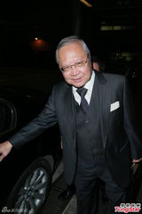 组图：梁乃鹏指追思会暂没定案 称六婶心情转好