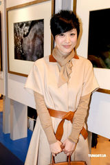 幻灯图：朱玲玲开摄影展 没听说儿子要与郭晶晶结婚